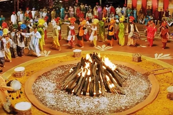 how to celebrate lohri